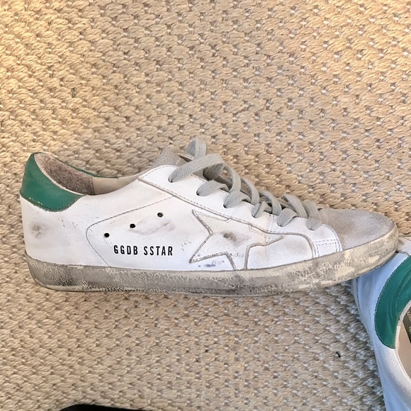 Golden Goose womens low top sneakers sz. 39 (fits like US womens 8) - Picture 7 of 8